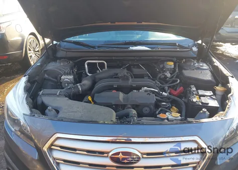 2017 Subaru Outback 2.5I Premium z USA, uszkodzony, nr VIN 4S4BSACCXH3206690